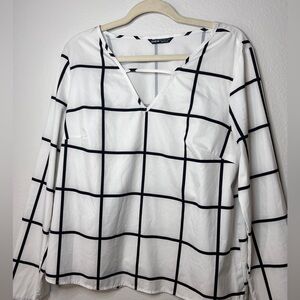 SHEIN  White and Black Checkered Blouse